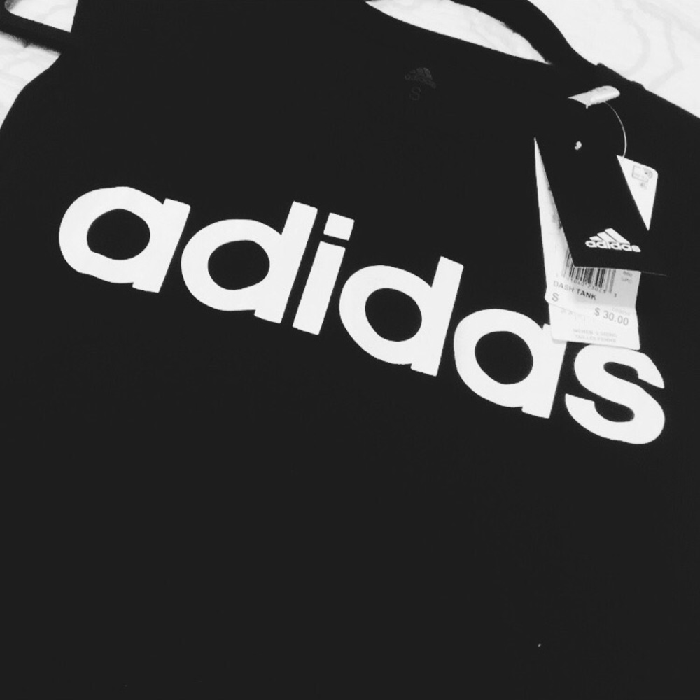 ▪️A͎D͎I͎D͎A͎S͎ B͎L͎A͎C͎K͎ T͎E͎E͎/T͎A͎N͎K͎▪️ NWT